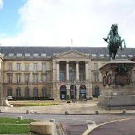 N1 Hypercentre Rue Saint Nicolas Apartment